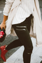 Load image into Gallery viewer, Chicago Jeans